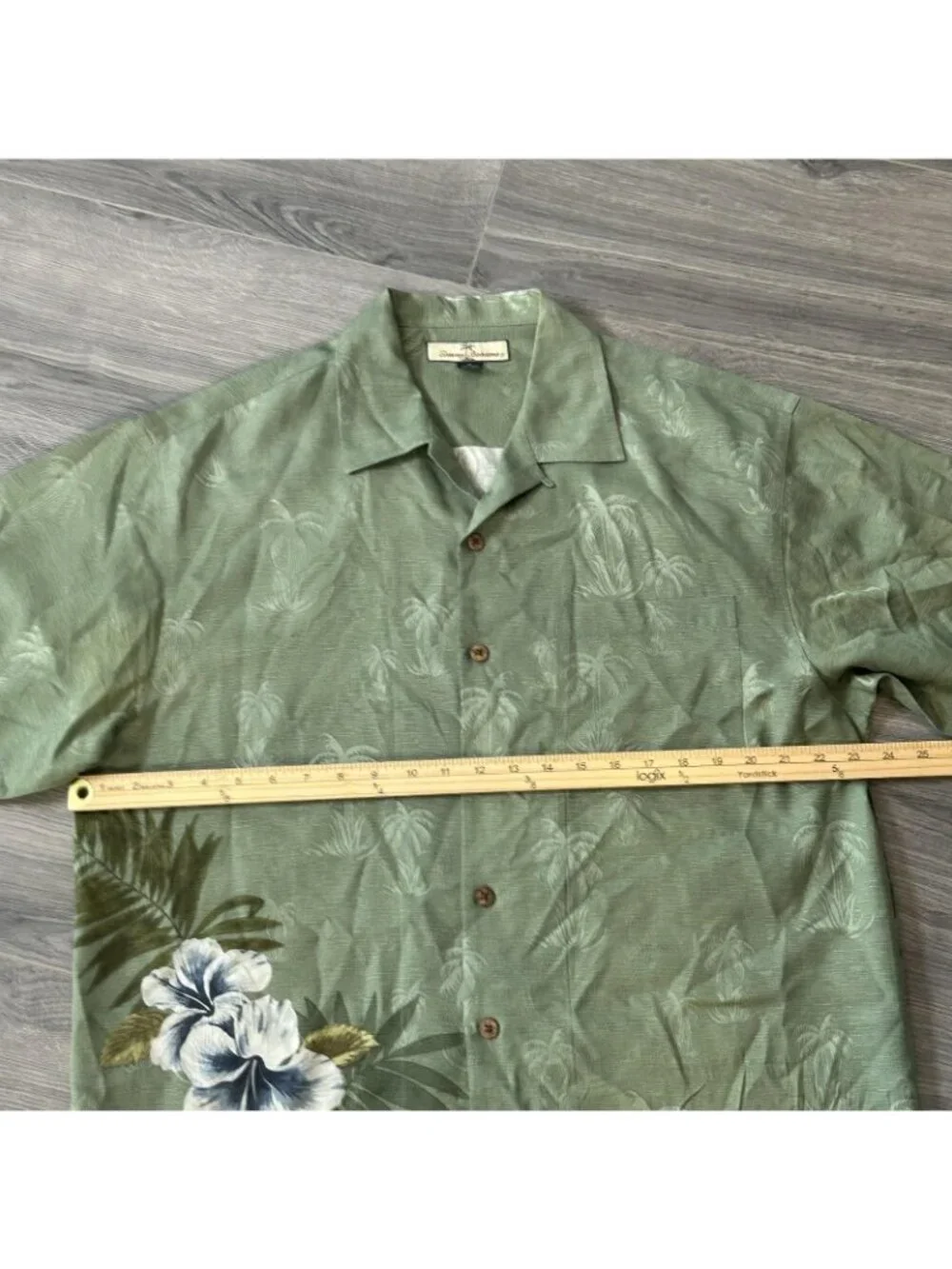 Tommy Bahama Shirt Mens M Green Silk Palm Hibiscus Hawaiian Aloha Camp Button Up